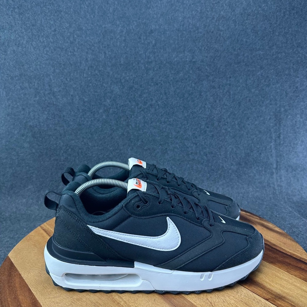 Nike Air Max Dawn Women's 10.5 Black White Sneakers Running DC4068-001 New